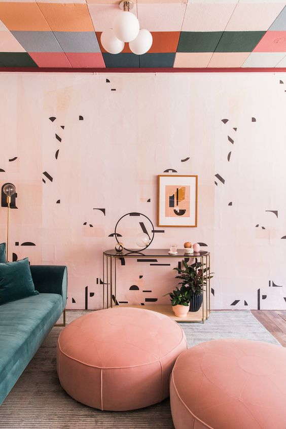 dekorasi plafon kamar unik yang warna warni
